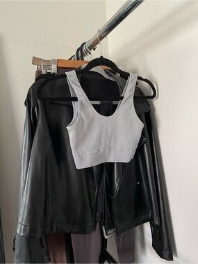 3/$15 aerie Ribbed Scoop Crop Tank - Light Gray